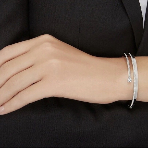 Nwt Swarovski bracelet - Picture 3 of 5